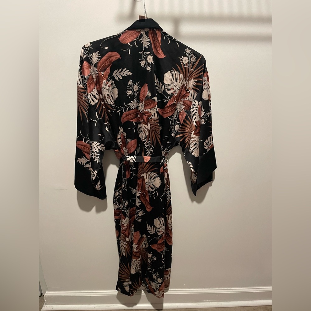Victoria Secret Beautiful Robe
